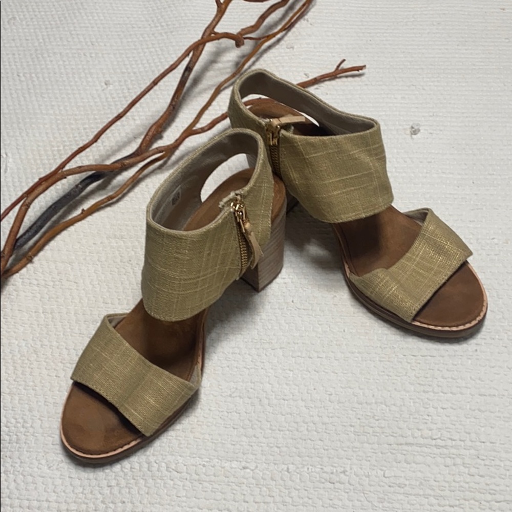 Women’s Tom’s Sandals